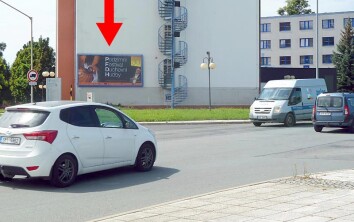 tř. Míru, zast TRAM, BUS, univerzita